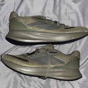 Adidas run falcon 5  Cloudfoam Running Shoes size 8.5